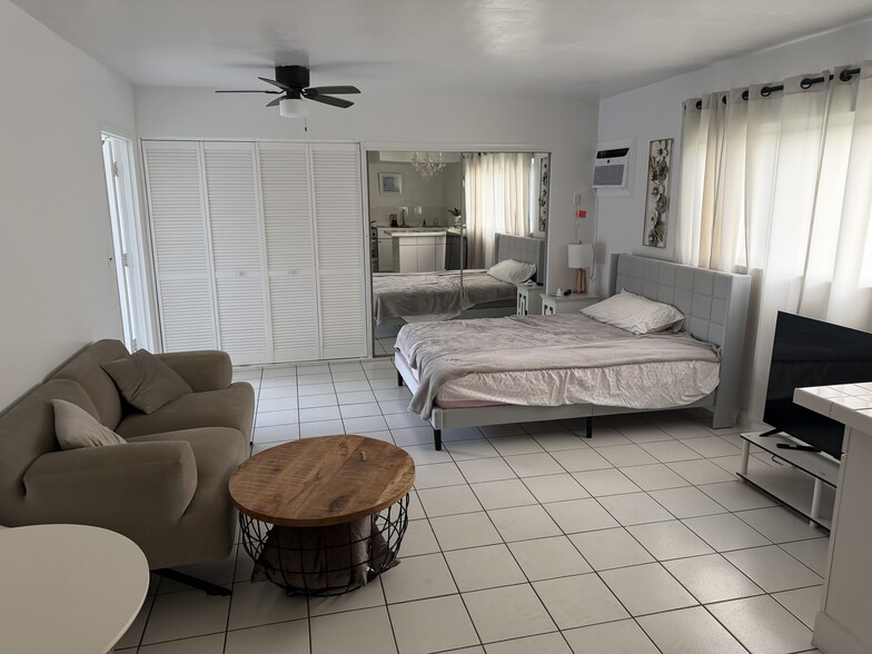 More Photos Of 811 SE 16th St, Fort Lauderdale Apartments For Sale