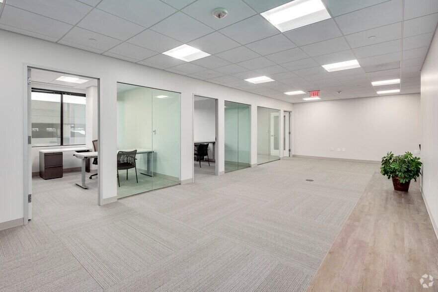 More Photos Of 8607 Westwood Center Dr, Vienna Office For Lease
