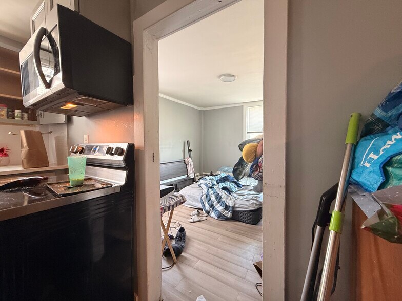 More Photos Of 26 Child St, Warren Apartments For Sale