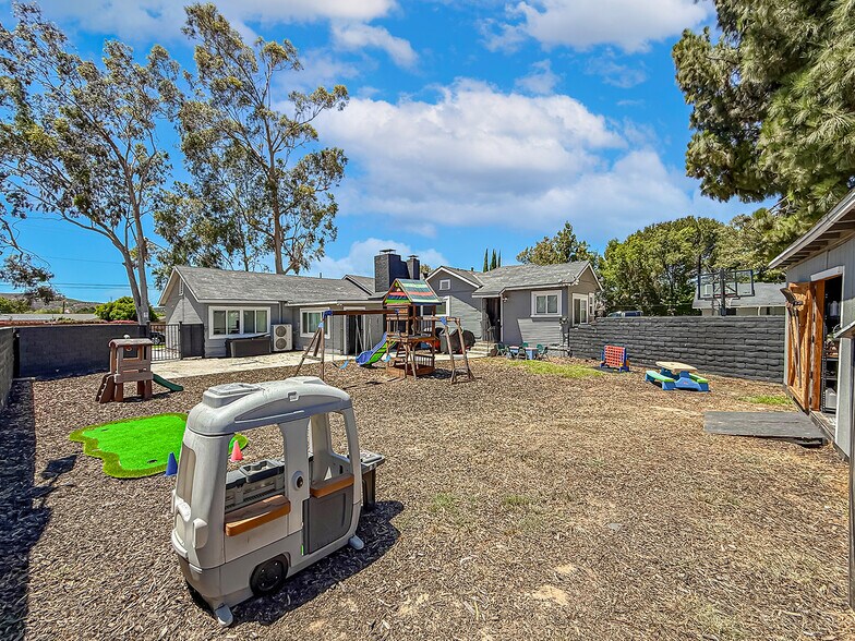 More Photos Of 1492 Sinaloa Rd, Simi Valley Religious Facility For Sale