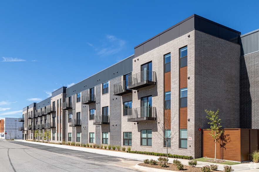 More Photos Of 627 Emma ave, Springdale Apartments For Lease