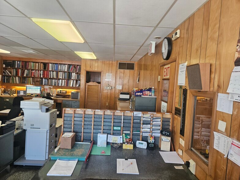 More Photos Of 173 Water St, Bridgeton Warehouse For Sale