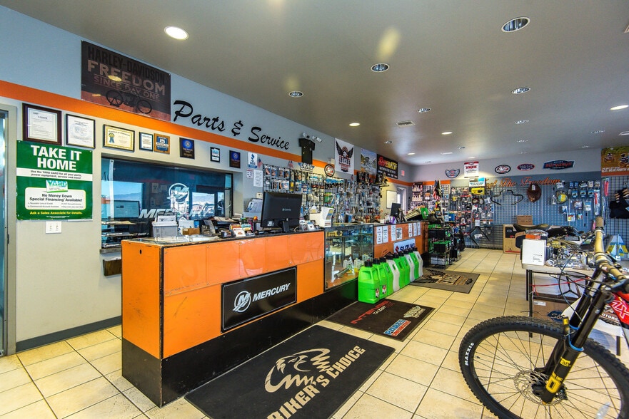 More Photos Of 2106 Highway 95, Bullhead City Auto Dealership For Sale