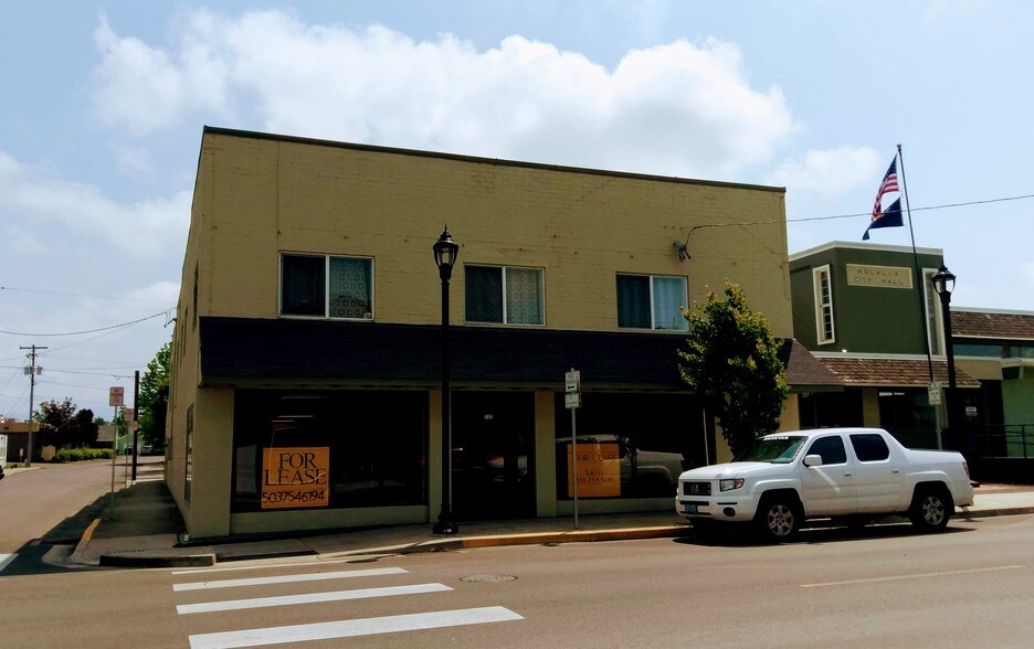 More Photos Of 108 Ross St, Molalla General Retail For Lease