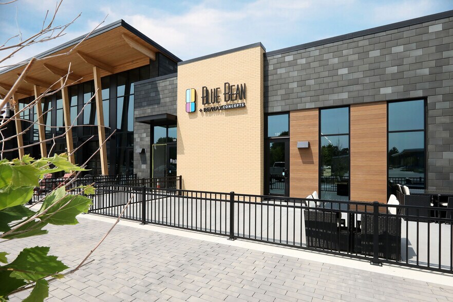 Primary Photo Of NW 62nd & Merle Hay Rd, Johnston Coworking Space