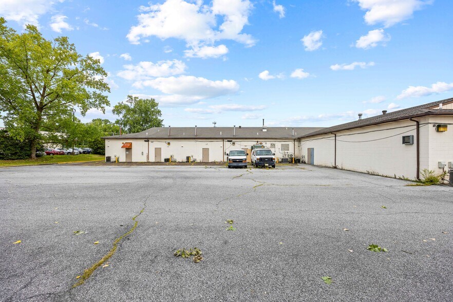 More Photos Of 2910 Route 130, Delran Daycare Center For Lease