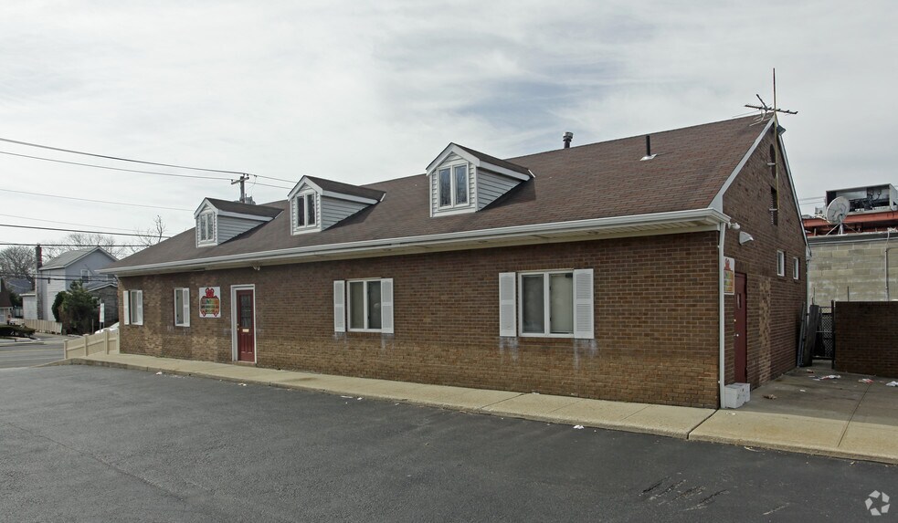 More Photos Of 320 Peninsula Blvd, Cedarhurst Medical For Lease