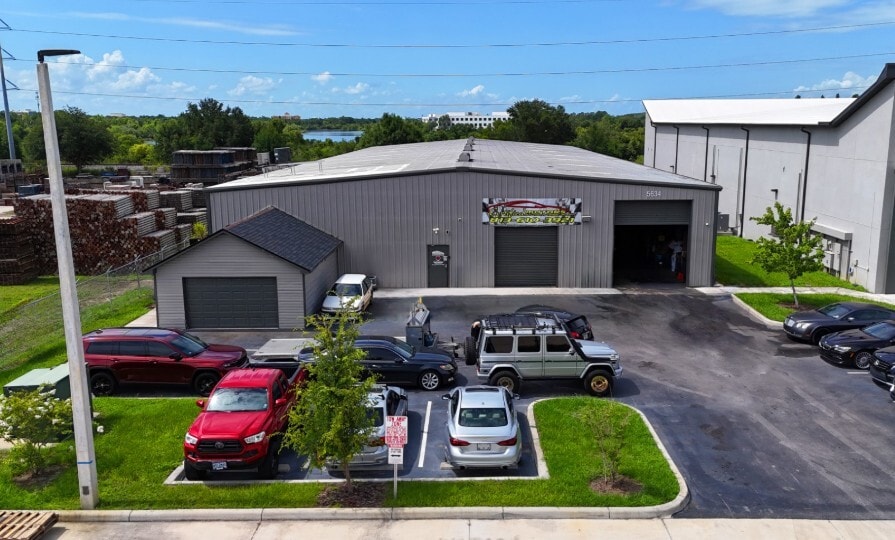 More Photos Of 5634 W Linebaugh Ave, Tampa Distribution For Sale