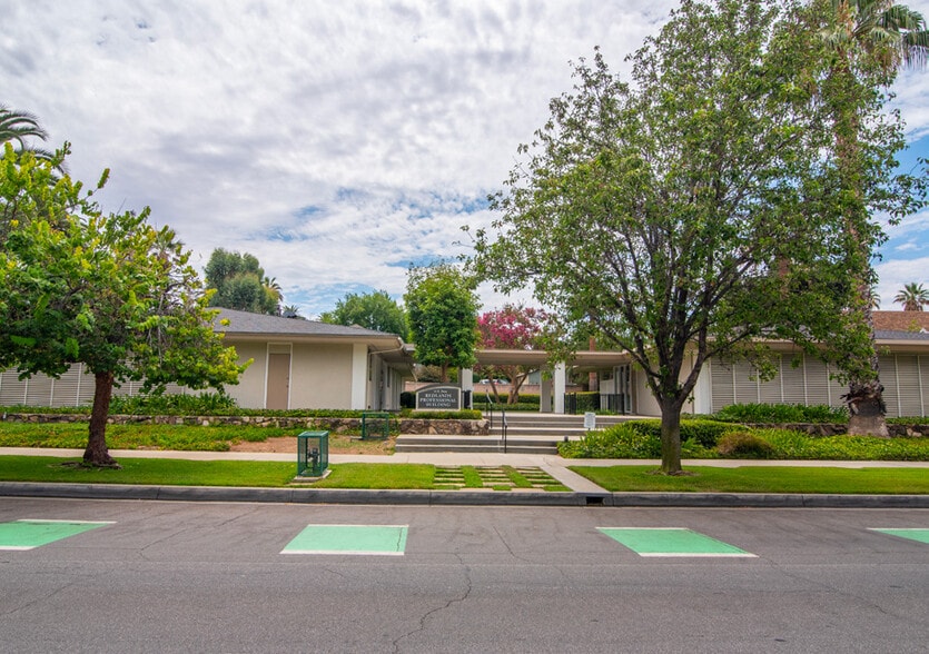 More Photos Of 16 E Fern Ave, Redlands Medical For Sale
