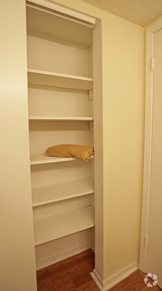 More Photos Of 1901 Lafayette St, Gretna Apartments For Sale