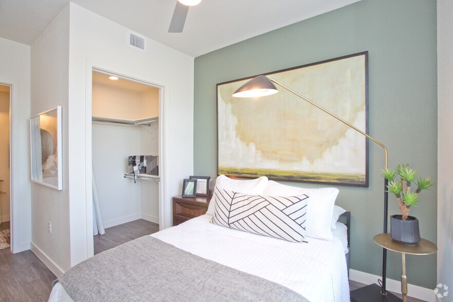 More Photos Of 1505 N Central Ave, Phoenix Apartments For Lease