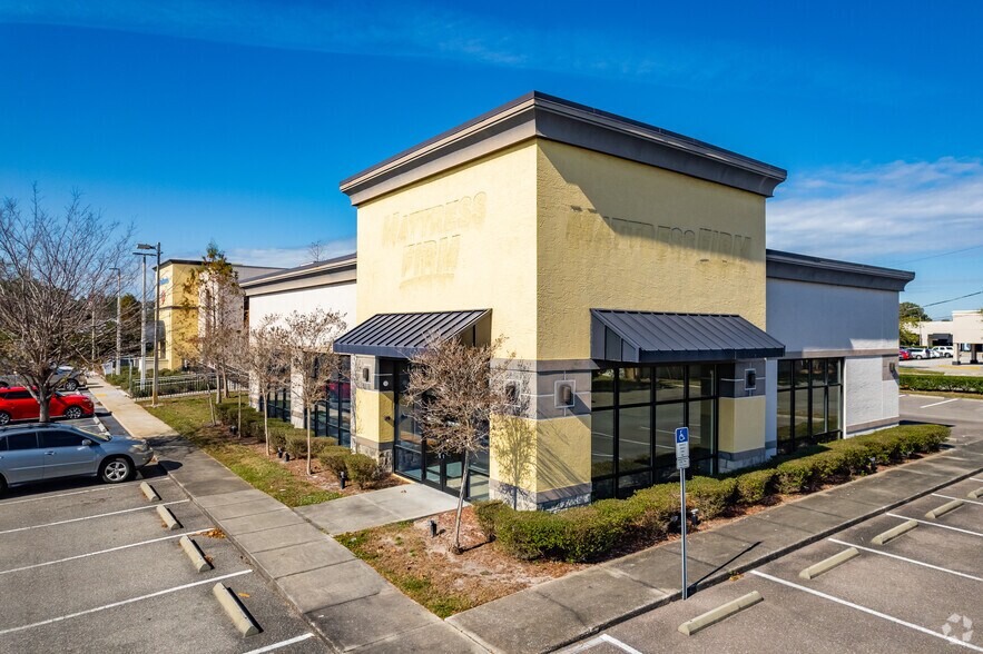 Primary Photo Of 2650 E Bay Dr, Largo Freestanding For Lease