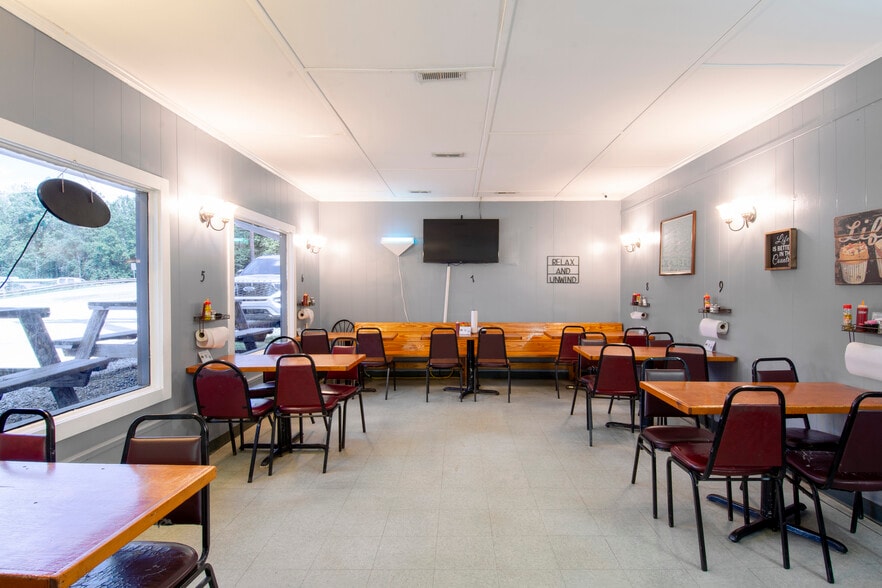 More Photos Of 1214 NC 8 & 89 South hwy, Danbury Restaurant For Sale