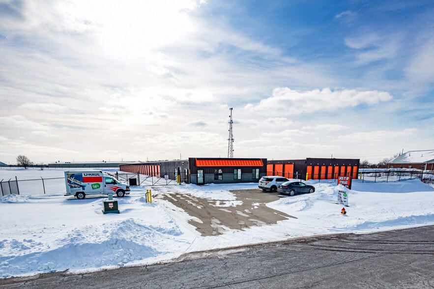 More Photos Of 2851 Business Pl SE, Massillon Self Storage For Sale
