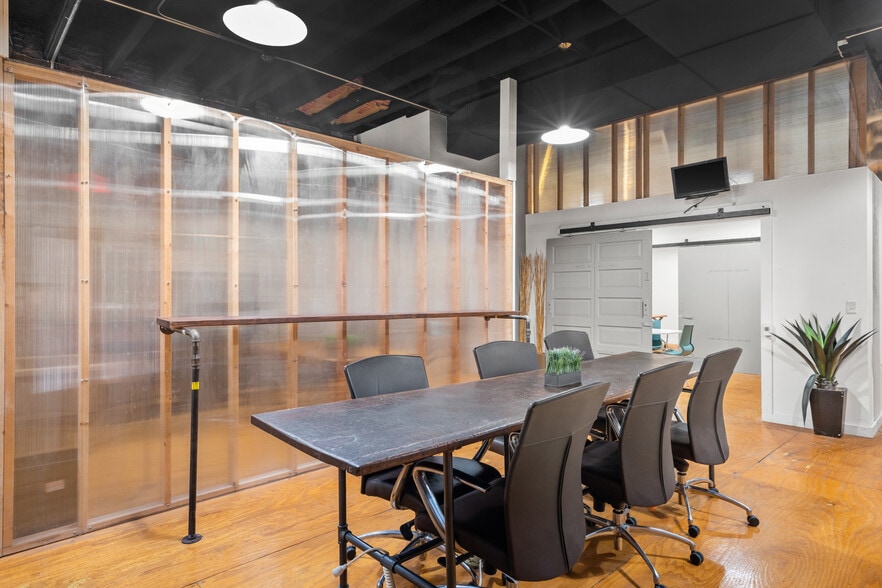 More Photos Of 410 Main St, Racine Office Residential For Sale