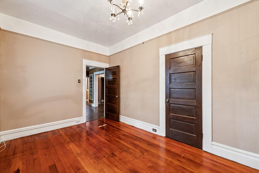 More Photos Of 19 Danvers St, San Francisco Apartments For Sale