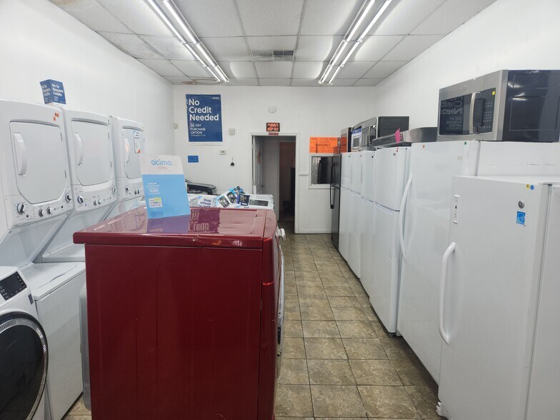 More Photos Of 3077-3079 Kensington Ave, Philadelphia Freestanding For Sale