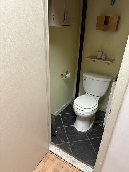 More Photos Of 445-447 W 50th St, New York Apartments For Lease