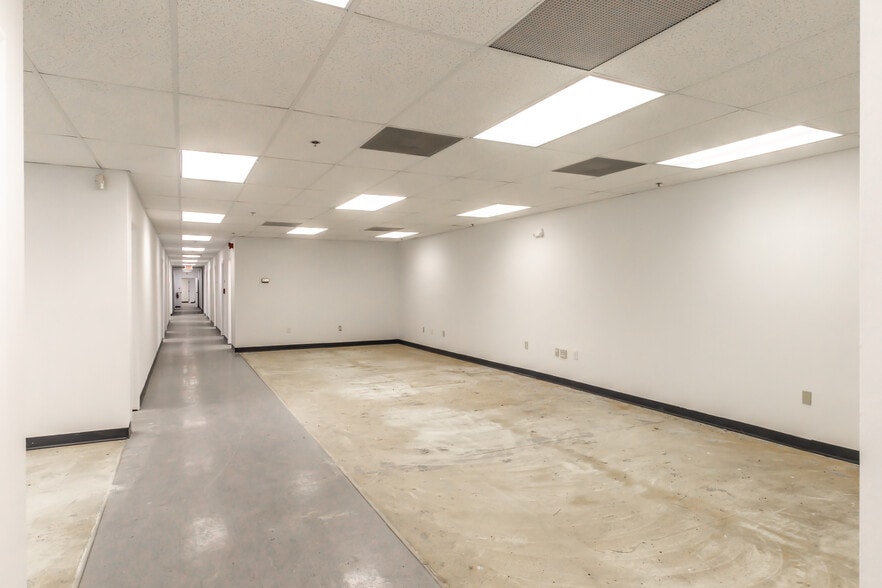 More Photos Of 1160 E Van Fleet Dr, Bartow Warehouse For Lease