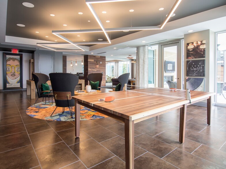 More Photos Of 880 W Peachtree St NW, Atlanta Apartments For Lease