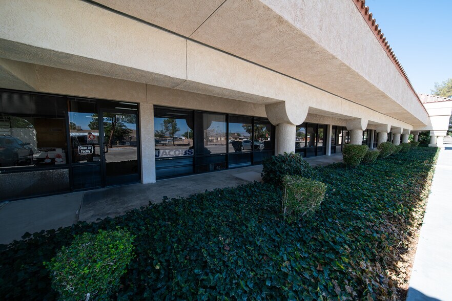 More Photos Of 1550 N Norma St, Ridgecrest Office For Lease