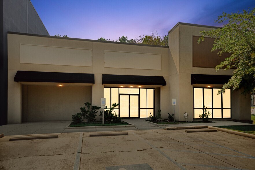 More Photos Of 70340 LA-21, Covington General Retail For Lease