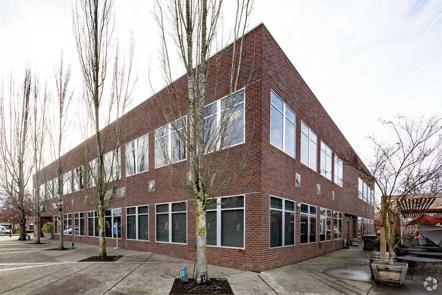 More Photos Of 8215 Sw Tualatin Sherwood Rd, Tualatin Office For Lease