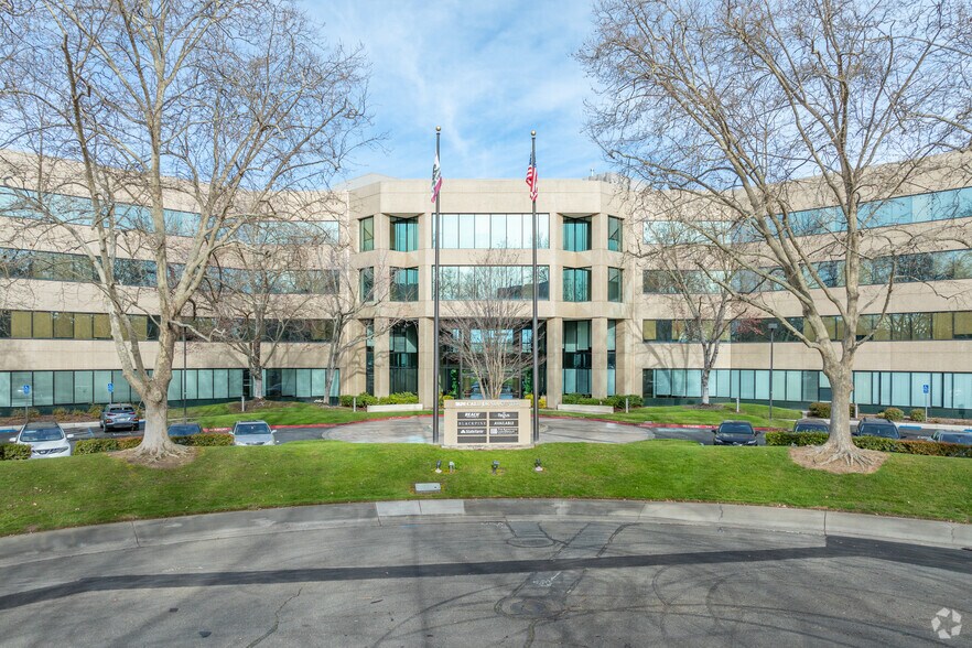 More Photos Of 8880 Cal Center Dr, Sacramento Office For Lease
