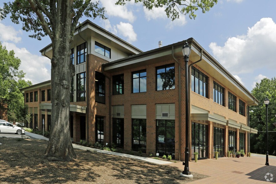 More Photos Of 215 E Chatham St, Cary Loft Creative Space For Lease