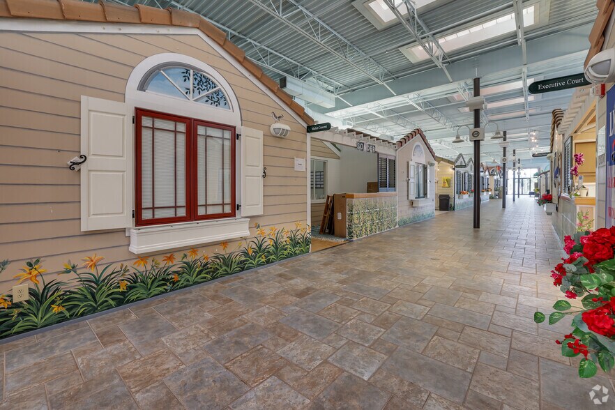 More Photos Of 1001 N Orange Ave, Orlando Coworking Space