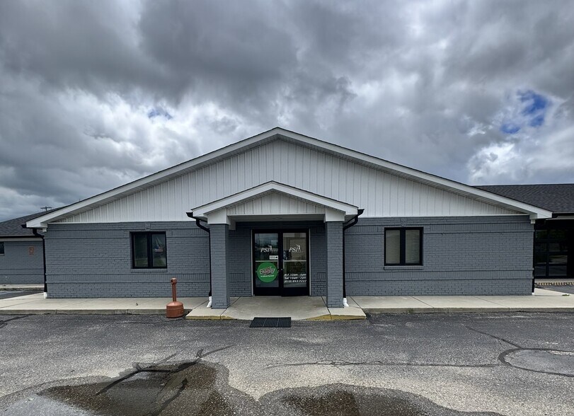 More Photos Of 9474 Lapeer Rd, Davison Freestanding For Lease