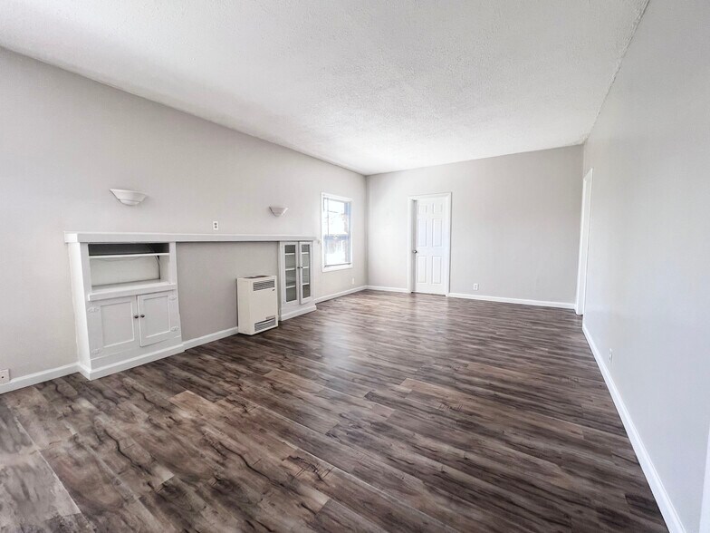 More Photos Of 679 Obispo Ave, Long Beach Apartments For Sale
