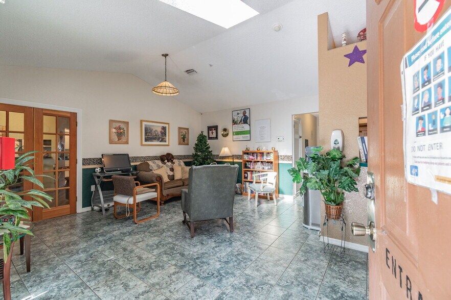 More Photos Of 4407 Millwood Rd, Spring Hill Assisted Living For Sale