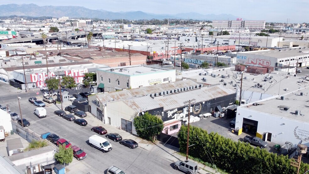 More Photos Of 1410-1412 Elwood St, Los Angeles Warehouse For Sale