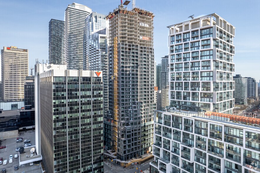 More Photos Of 2161 Yonge St, Toronto Apartments For Sale