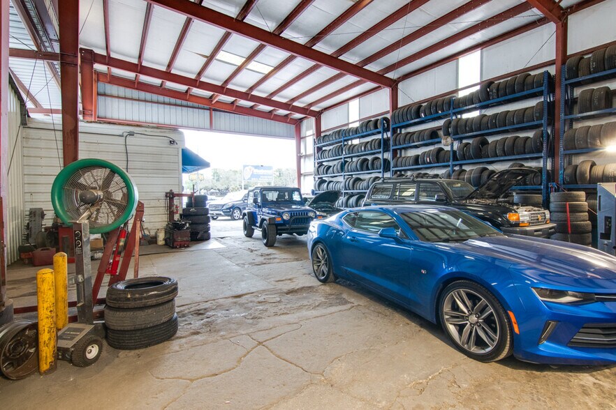 More Photos Of 3639 S Manhattan Ave, Tampa Auto Repair For Sale