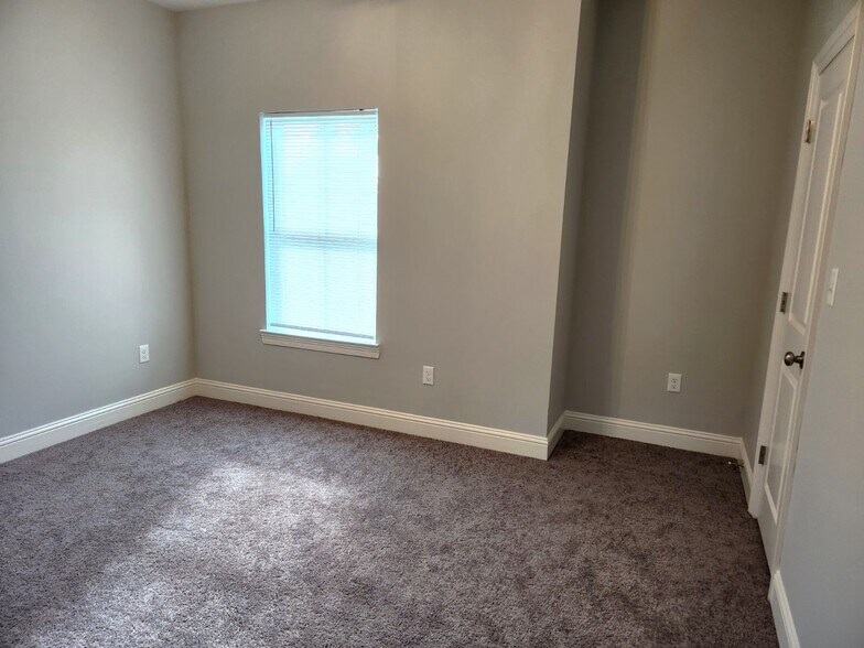 More Photos Of 602 Penn St, Lake Charles Apartments For Sale