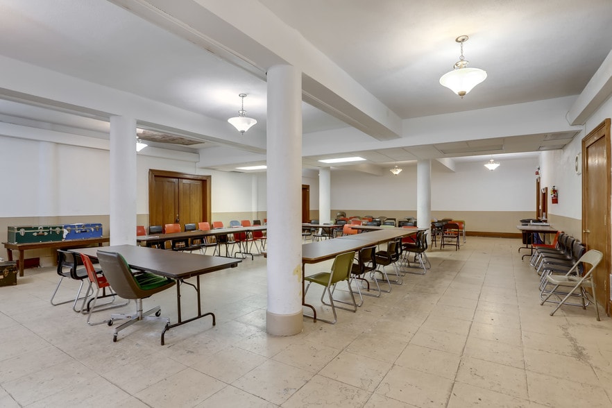 More Photos Of 217 Mackubin St, Saint Paul Religious Facility For Sale