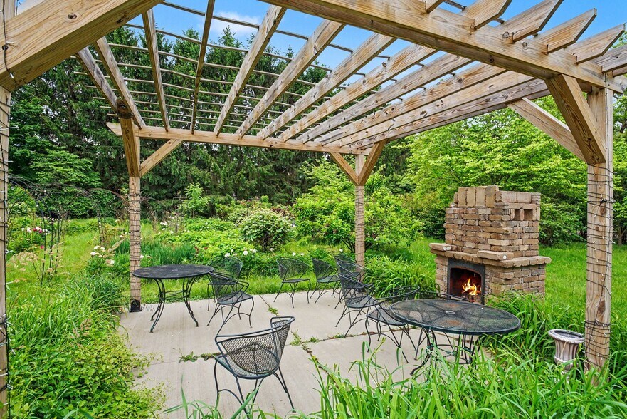 More Photos Of 24460 Adams Rd, South Bend Restaurant For Sale