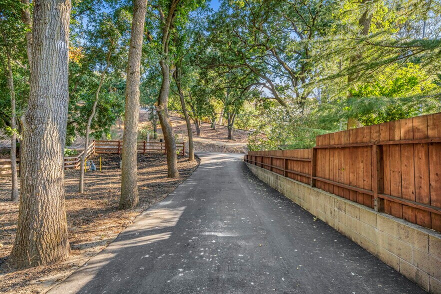 More Photos Of 622 Happy Valley Rd, Pleasanton Land For Sale