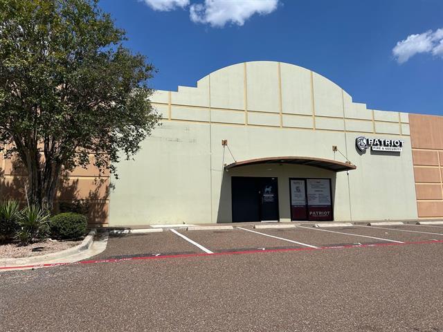 Primary Photo Of 801 Union Pacific Blvd, Laredo Warehouse For Lease