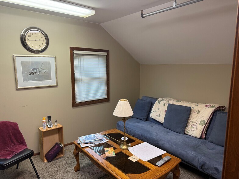 More Photos Of 400 Highway 7, Excelsior Freestanding For Sale