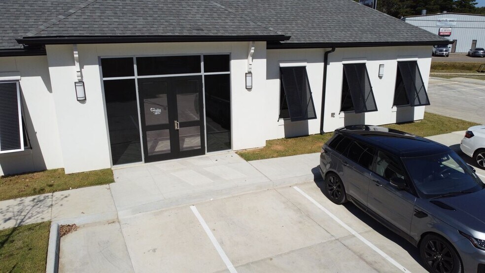 More Photos Of 17250 Jefferson Hwy, Baton Rouge Office For Lease