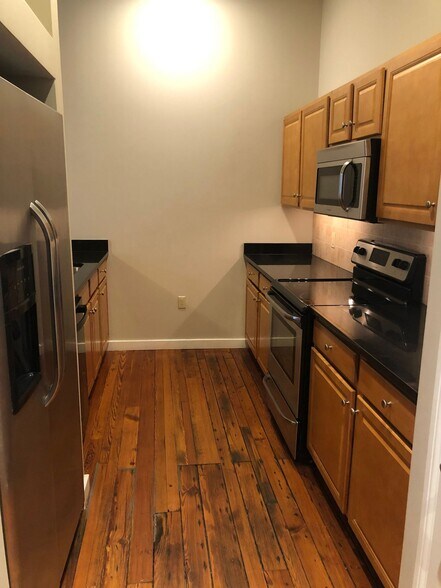 More Photos Of 125 W Saratoga St, Baltimore Apartments For Sale