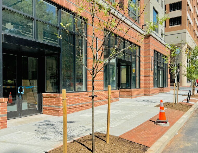 More Photos Of 1 W Chestnut St, Lancaster Apartments For Lease