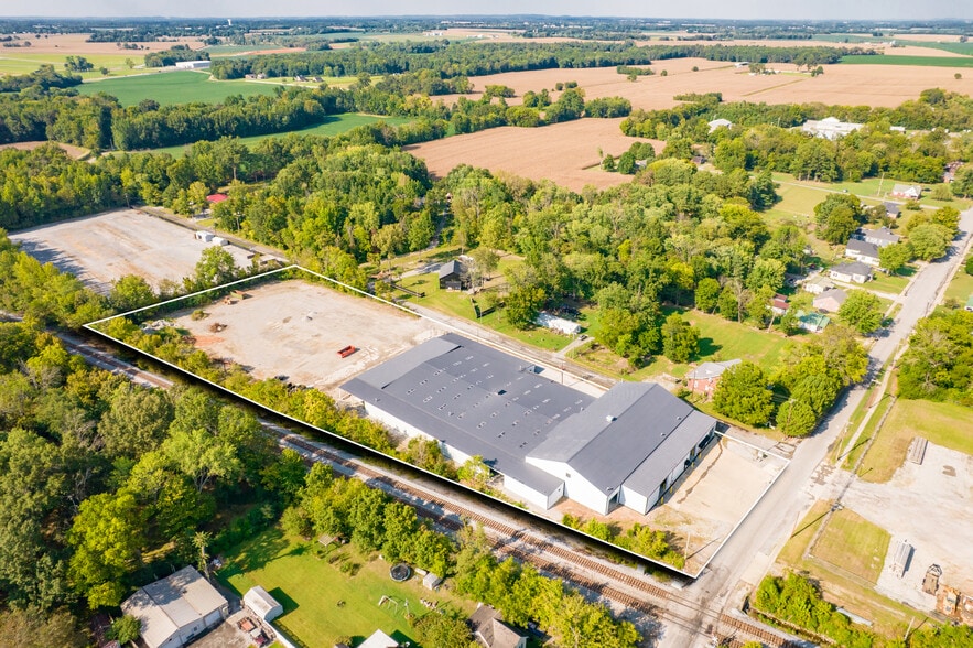 More Photos Of 240 E Park St, Guthrie Industrial For Lease