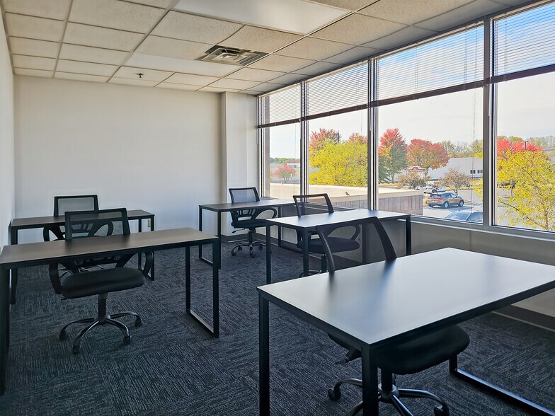 More Photos Of 258 Corporate Dr, Madison Coworking Space