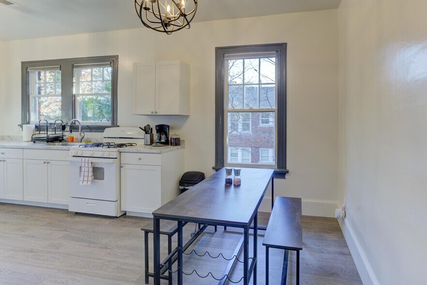 More Photos Of 196 N Auburndale St, Memphis Apartments For Sale