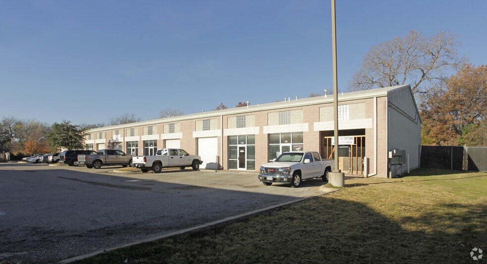 More Photos Of 10200 N Lamar Blvd, Austin Unknown For Lease