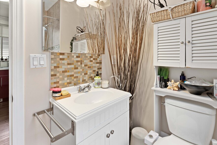 More Photos Of 1785 Channing St, Ferndale Apartments For Sale